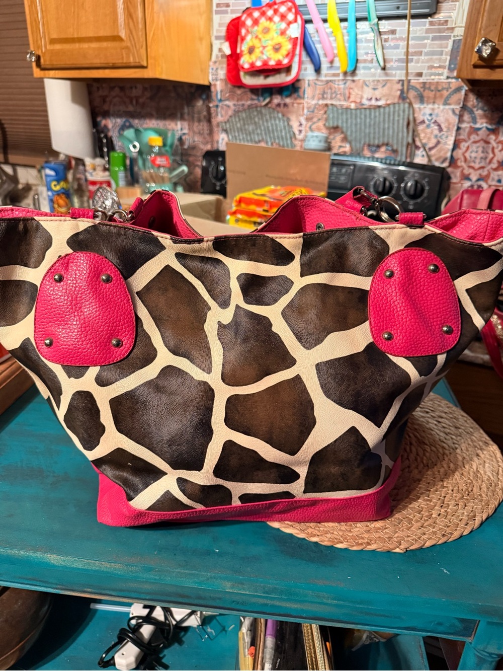 Giraffe Print Tote with Hot Pink Trim - Fashionable Women's Bag